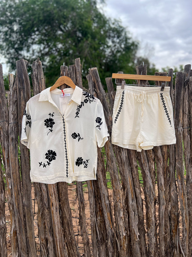 Tina Stripe Embroidery Set
